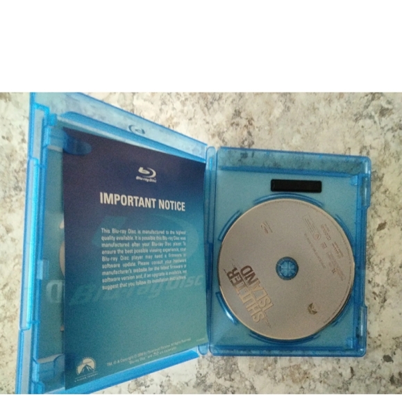 Shutter Island [Blu-ray] - Blu-ray - Tested Great Condition Ready To Ship DVD - Picture 2 of 3